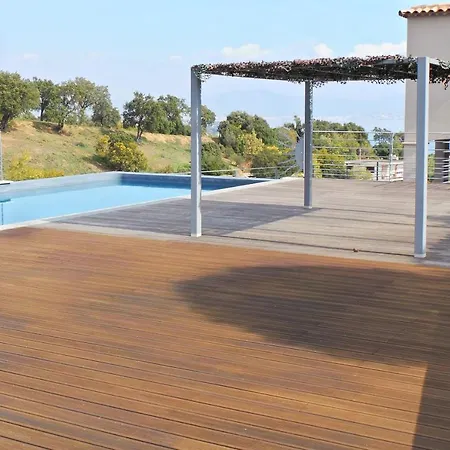 Maurin 3405 Vila *